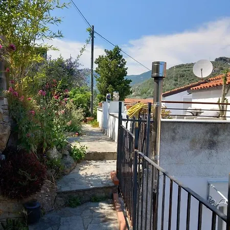 Mansarda Con Terrazza A Diano Apartment *