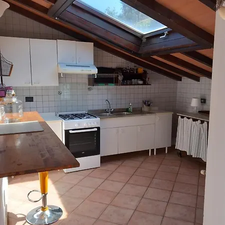 Mansarda Con Terrazza A Diano Apartamento